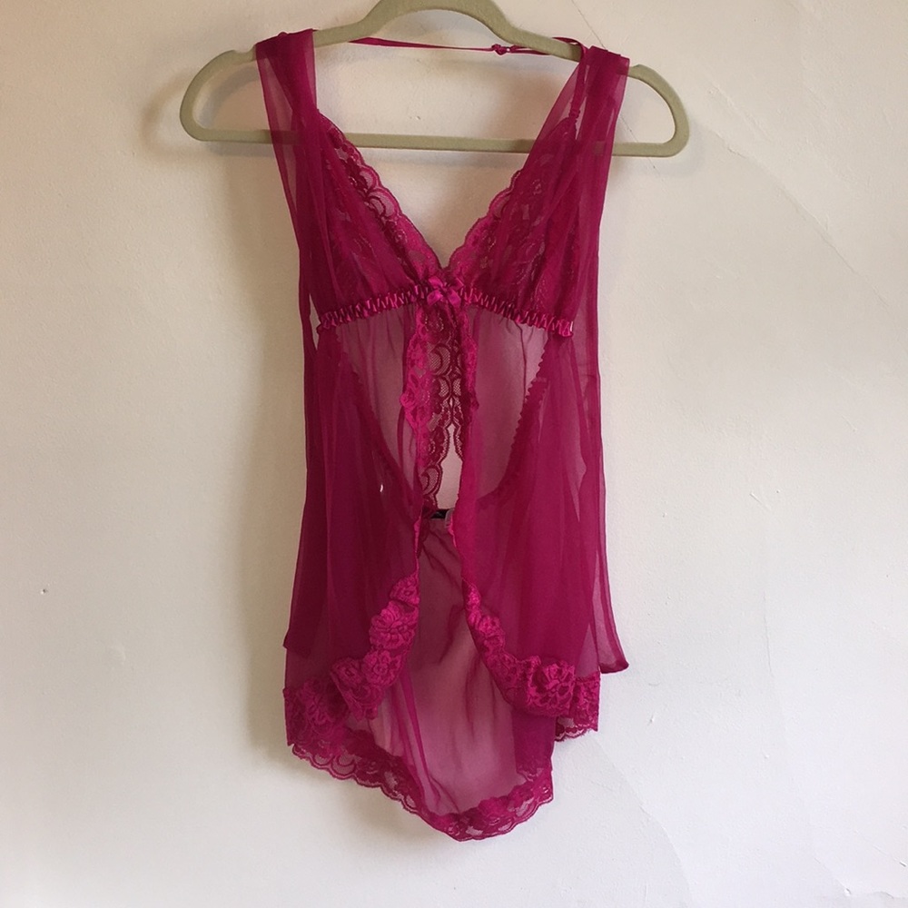Fredrick’s of Hollywood Pink Lingerie. Medium